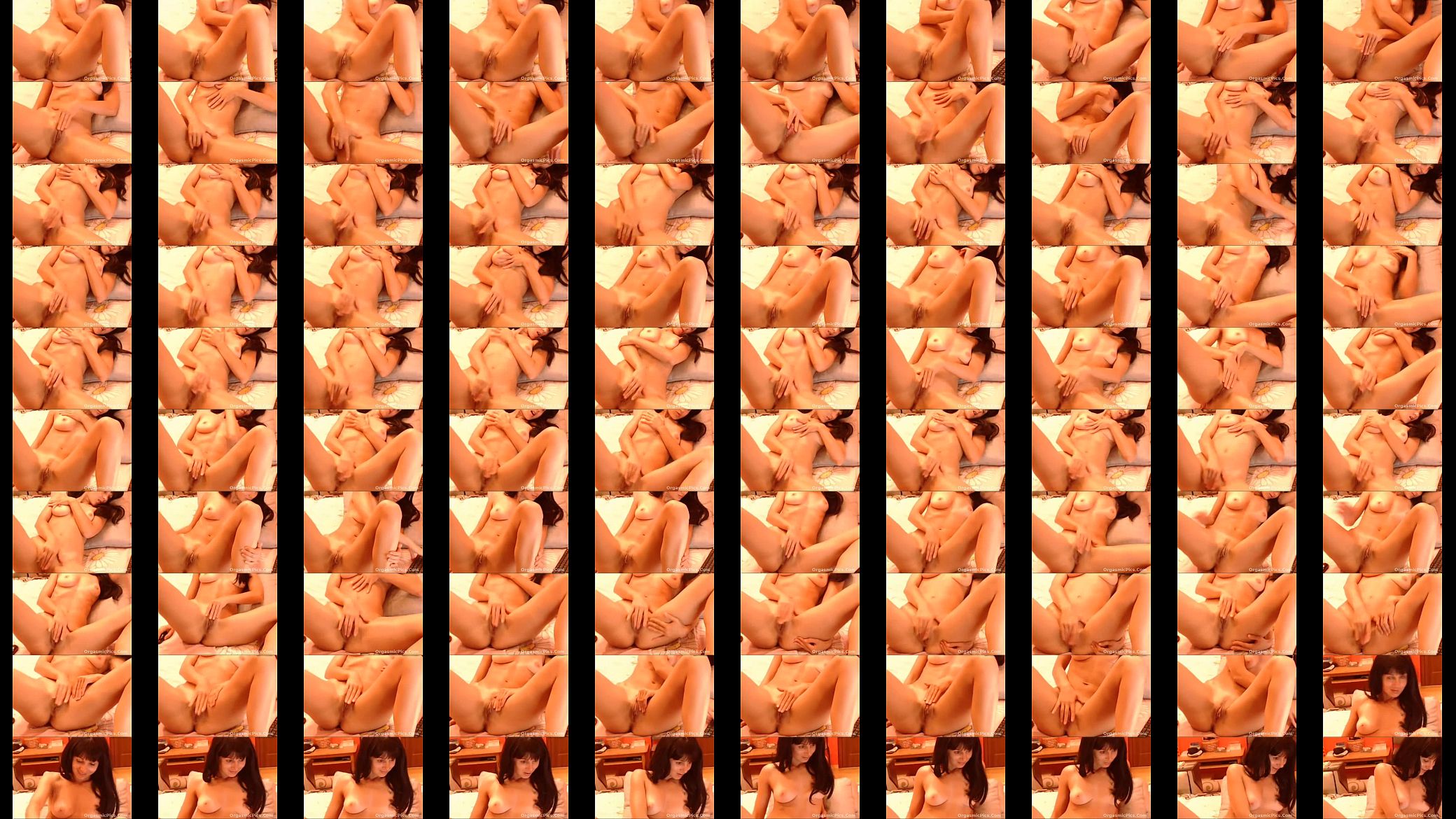 Sexy chick camming and masturbating 预览图
