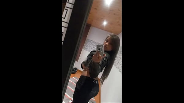 Download Video - Look like sandra