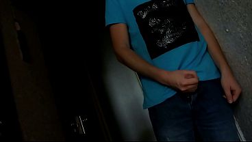 Fucked my stepmom's big ass by the table, not letting her finish mopping the floor