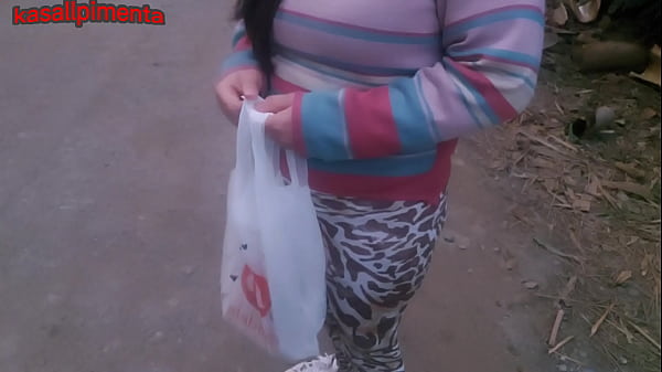 fucking a hottie from a marginal colony without a condom, for a few cans, bastard takes advantage of poverty and cum even in her ass!