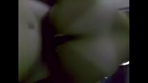 thumb behind