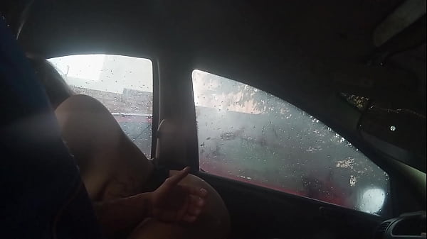 Download Video - JOVENCITA CACHONDA ENTREGA EL CULO AL MEJOR AMIGO DE SU NOVIO CUANDO LE DIO UN AVENTON A SU CASA - SEXO EN EL COCHE