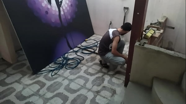 The vivi boss ended up giving her ass to the construction worker! Full video on RED.