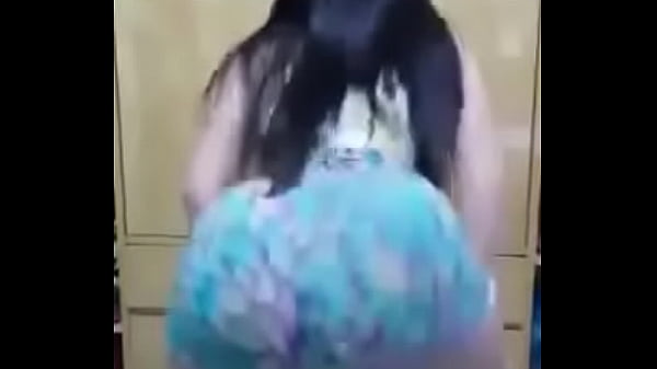 Gostosa dan&ccedil;ando funk