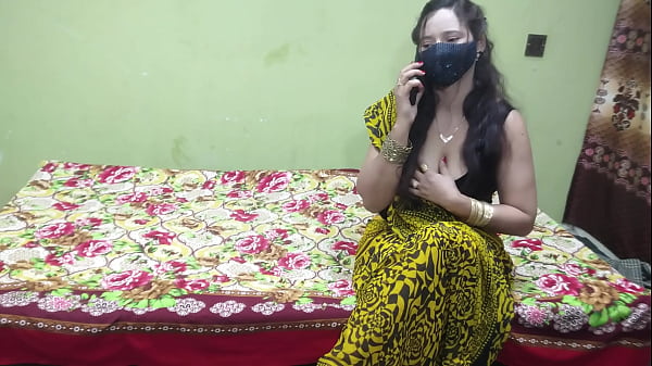 Pakistani hot aunty called her friend and put her dick in her ass Hindi audio
