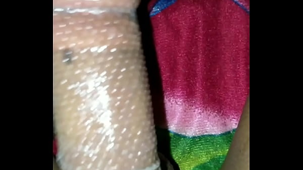 Download Video - ഡോട്ടഡ് കോണ്ടം ഇട്ടുകൊണ്ട് ഞാൻ ഫ്ലഷ്ലൈറ്റിൽ കളിക്കുന്നു പക്ഷേ കോണ്ടം പൊട്ടുന്നു&period; പിന്നെ പാല് ആണേൽ വരുന്നതും ഇല്ല