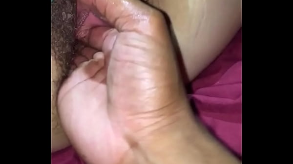 hubby shoving his hand up my loose cunt