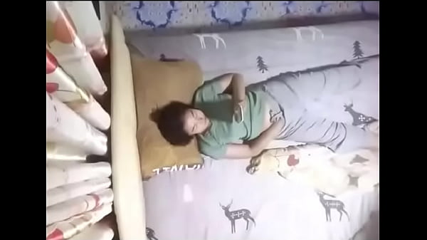 Download Video - Behind the scenes of a beautiful woman masturbating