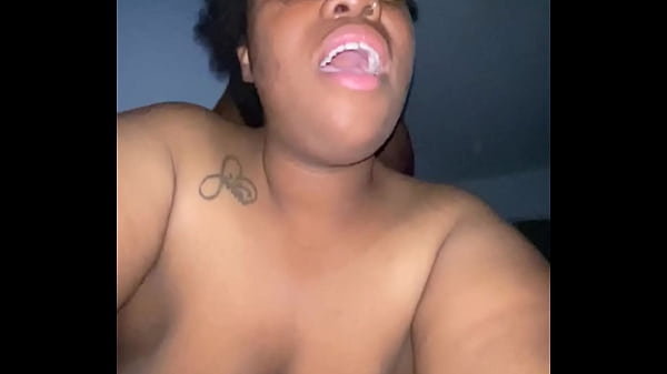 Dugás és elélvezés a fejére