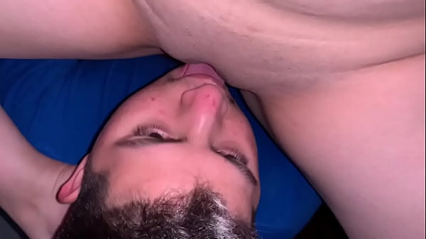 Me cojo a puntita inocente tiene la mirada