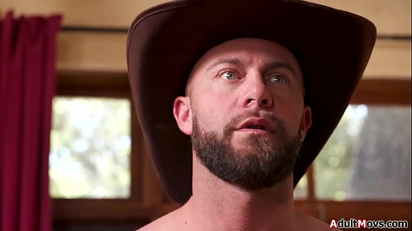 Imma show you why I am the naked cowboy