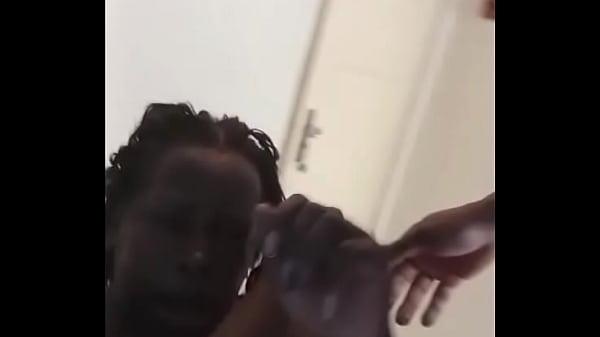 Garganta profunda
                   Garganta profunda muchos negros