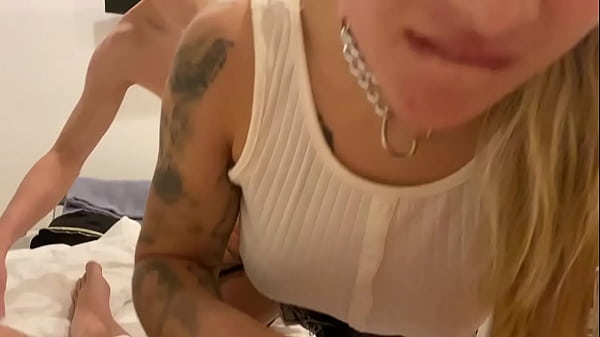 Slutty girlfriend wanted to try a cock other than her boyfriend's