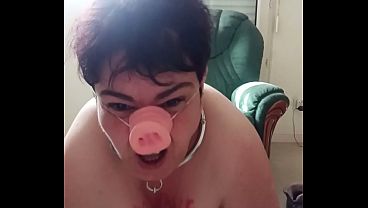 2026 10 20 female dog Marie degrading self-session