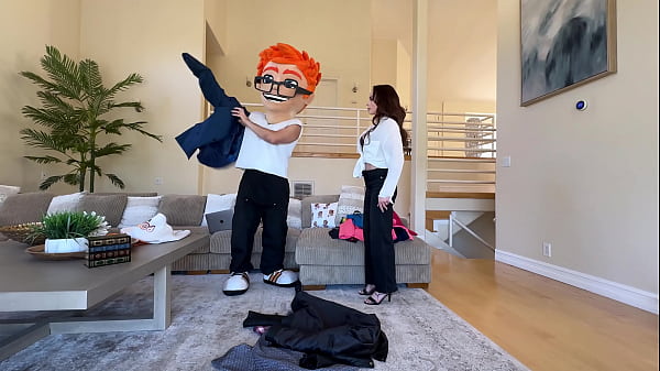 From Wardrobe Malfunction to XXX Function: Lucia Rossi Rides the PornDude Like a Pro!
