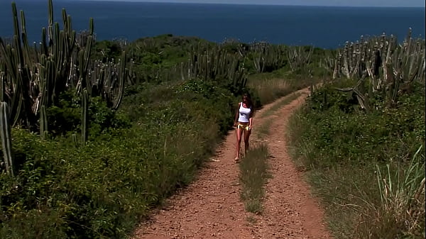 Skinny beauty fucking DP threesome