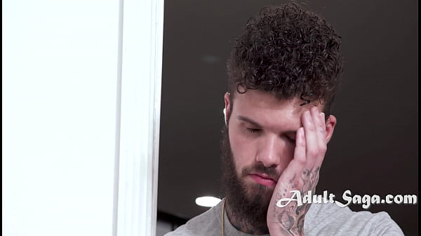 Download Video - Girlfriend Insults Her BF While She's Cheating In Front Of Him