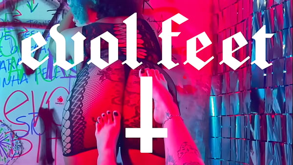 Hazel Moore Removing Sneakers & Asks Him To Lick Her Sweaty Feet!