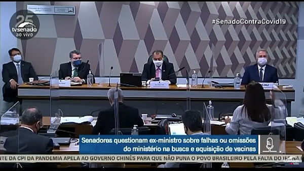 Senadora come o cu de ex-ministro