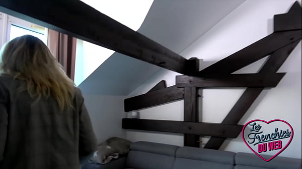 Download Video - Elisa&comma; 26ans&comma; agente immobili&egrave;re sexy