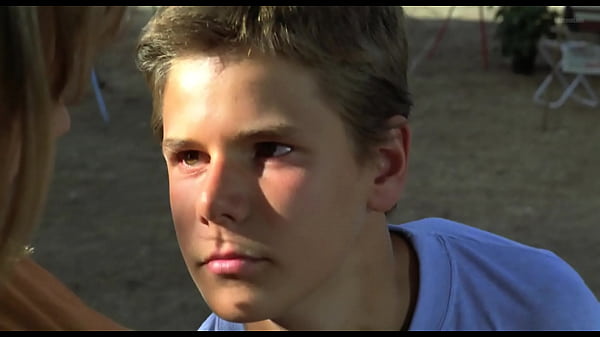 Download Video - Emma Suarez - La ardilla roja &lpar;1993&rpar;