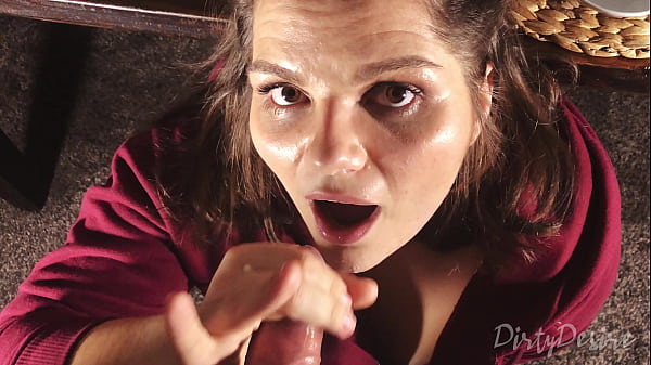 Download Video - Spontaneous Blowjob - She Swallows Cum As She Looks Straight In The Camera