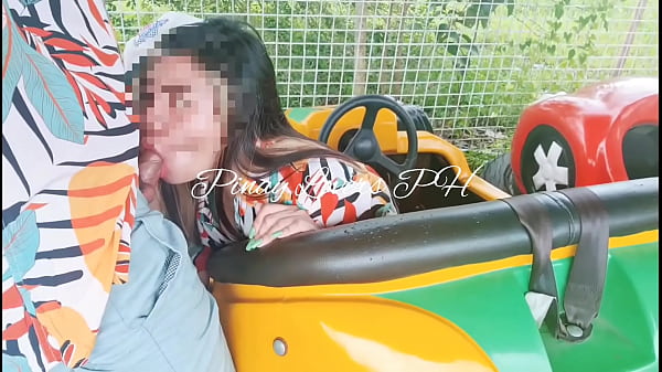 Fun Risky Public sex in amusement park (real)