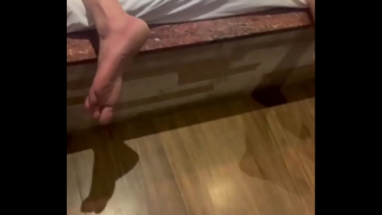 Un chico flaco con una polla grande folla duro a la esposa de su cornudo
                    ass amateur homemade wife brazil big cock big butt long cock muchos negros