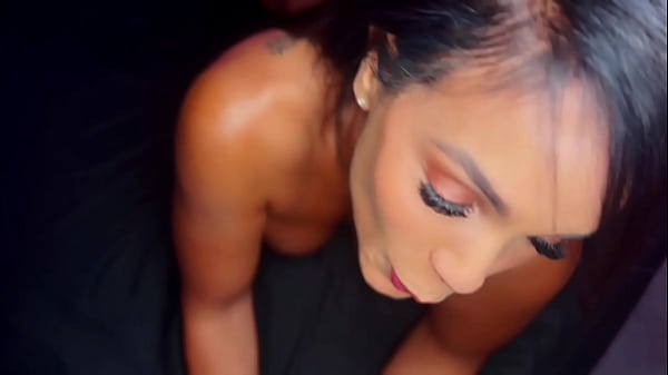 Sexy Latina comes over for sex therapy