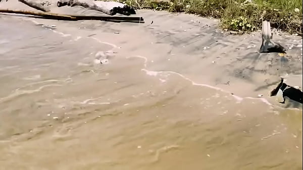 Priya bhabhi enjoying sex time with devar at beach