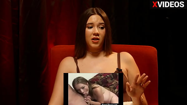Terhes szexet néz két lány