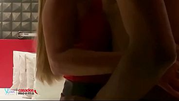 Married woman fulfills her fantasy with a truly well-endowed man.