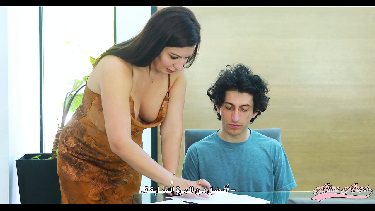 Él no tiene dinero para pagarle la clase a Alina Angel. Alina Angel lo obligó a ayudarla con las tareas domésticas en lugar de pagar sus deudas.
                    milf arabic big tits muchos negros
