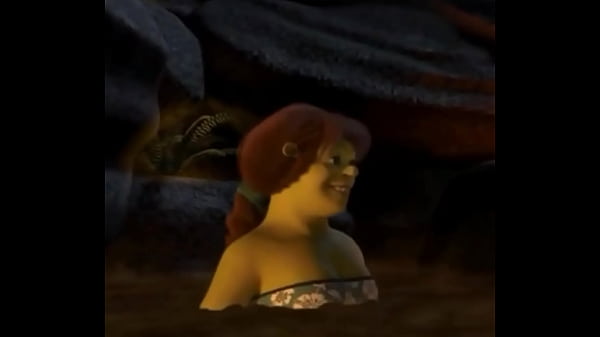 Fiona farting in the mud bath