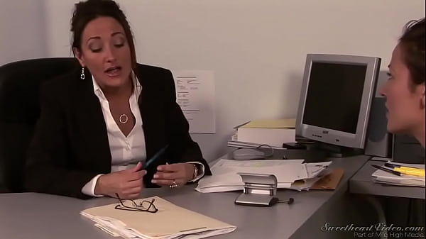 Lesbian boss fucks her secretary with strapon