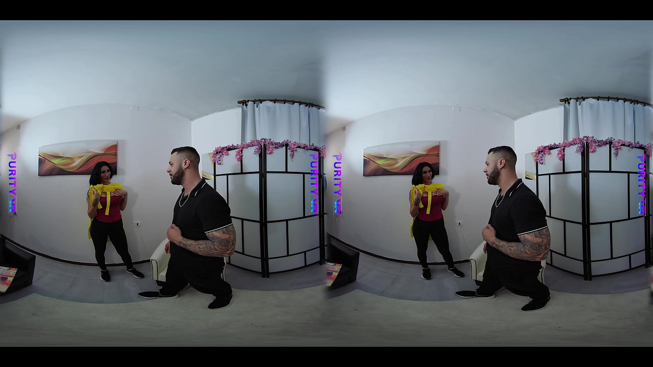 PurityVR - Repartidora
                    pornstar milf POV beauty black hair cum in mouth 1 on 1 beautiful face medium hair virtual reality vr muchos negros
