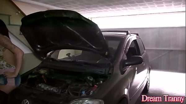 Wicked Car Mechanic Fucks Tgirl Graziela Cinturinha Into Submission