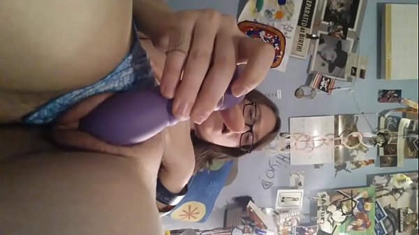 Nerdy girl with hairy cunt masturbates