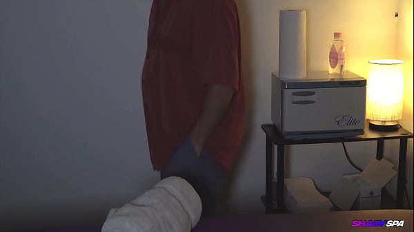 Call girl does backdoor action dressed as velma for client