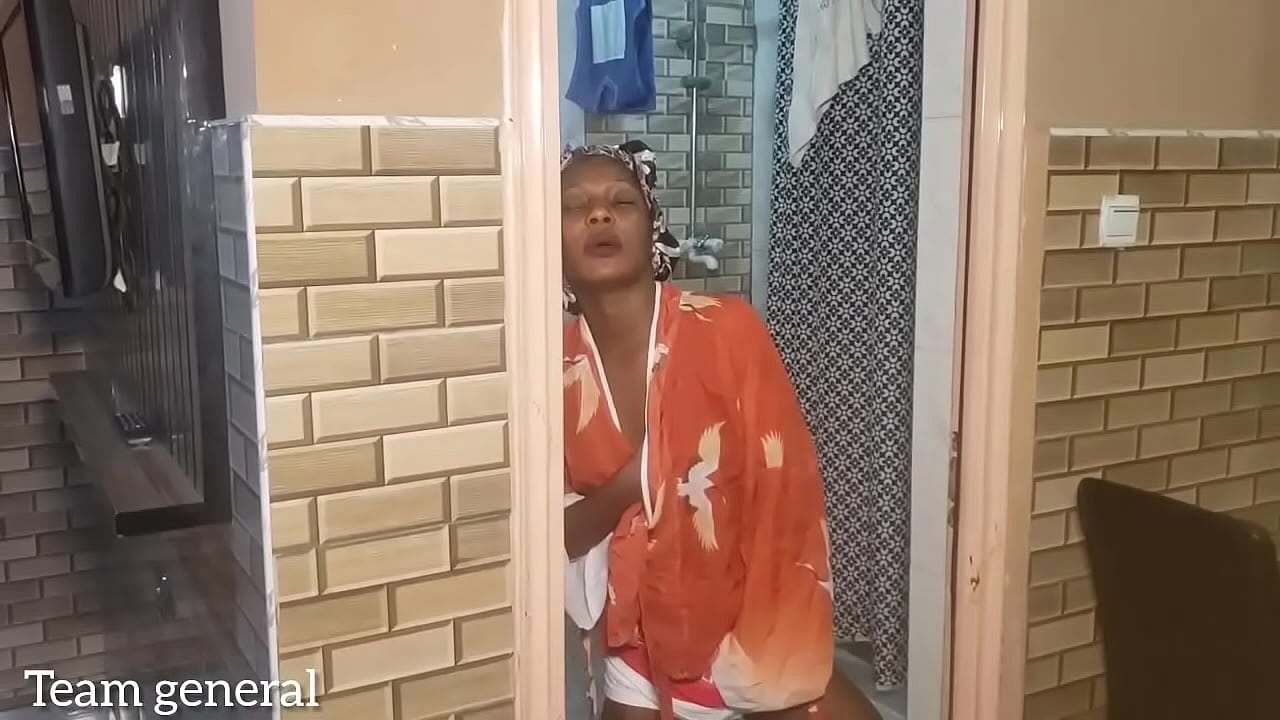 Mi hermanastra me pilló masturbándome y me ordenó que me la follara
                    homemade cream bedroom indoor step sister living room pretty face creamy pussy butt crack muchos negros