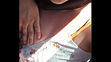 Yannin love manoseada rica en el carro
