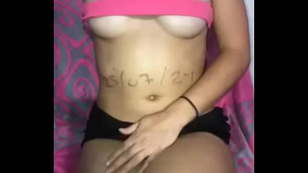 Coucou Sandy 21 ans, toute nouvelle sur les réseaux et sans limite