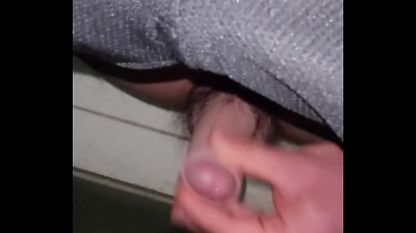 Japán férfi kézzel élvez el