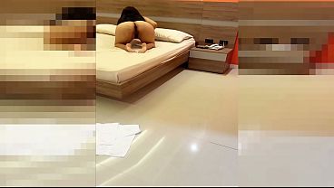 Voluptuous, horny Latina shakes her ass to seduce her perverted stepson