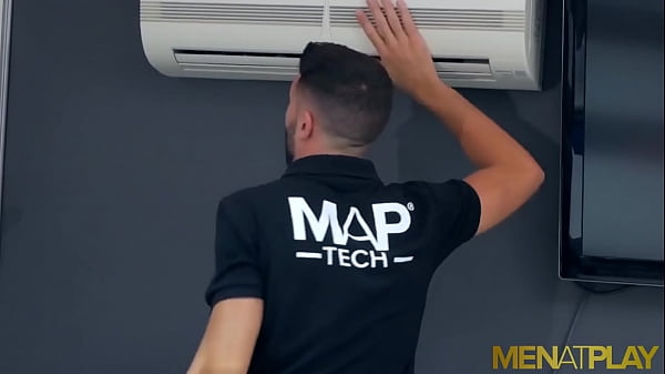 Download Video - MENATPLAY Suited Gay Emir Boscattoo Seduces Hugo Castellano