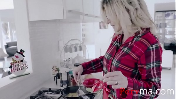 Fucking Step Mom Under The Mistletoe- Cory Chase