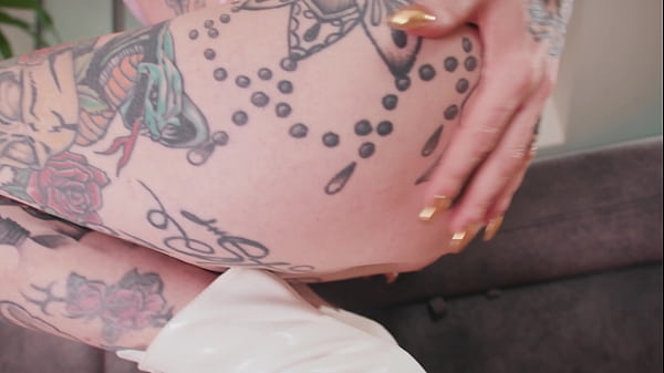NASTY SLUT RIDING A MONSTER BLACK COCK