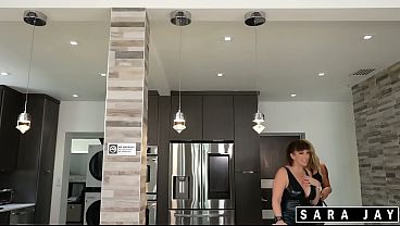 Sara Jay & Stephanie Got So Much Lesbian Fun With A Strap-On!