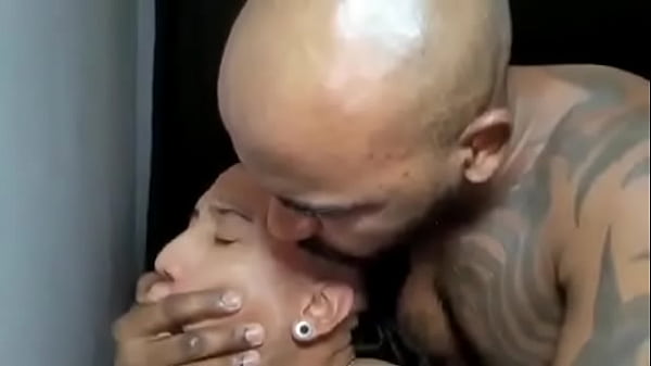 Download Video - Meu Padrasto me comeu gostoso &lpar;Completo no RED&rpar; &commat;VitorGuedes