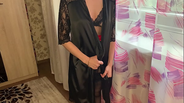 Download Video - This hot mom can get any guy's dick in her pussy